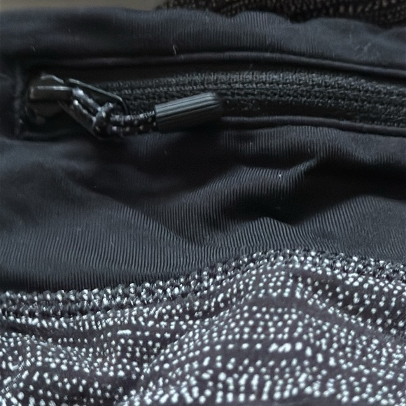 Lululemon Speed athletic running shorts black white - Picture 5 of 10